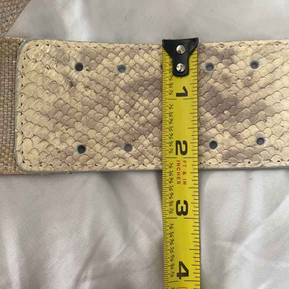 Vintage Metallic canvas snakeskin leather bone nude wide Waist Statement Belt - Picture 9 of 10